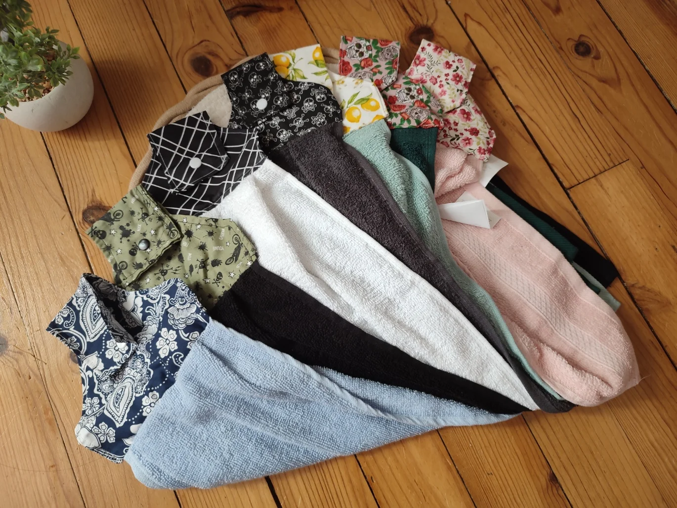 essui-mains des divers collection et couleurs du site et leurs serviettes