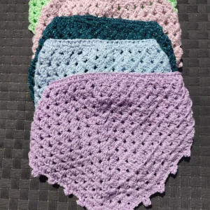 Bandana pailleté fait main en crochet de couleur varié