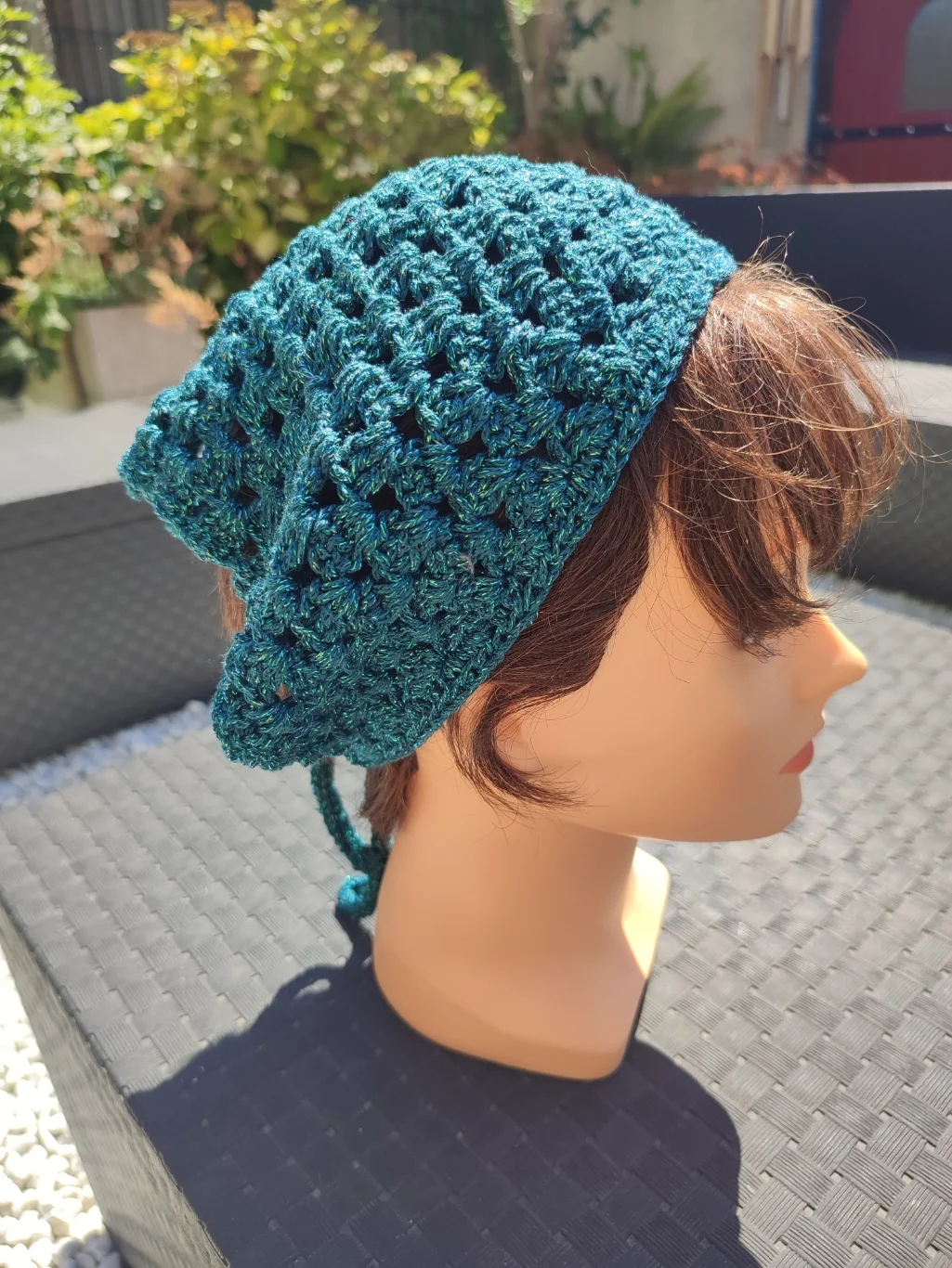 Bandana pailleté fait main en crochet de couleur colvert