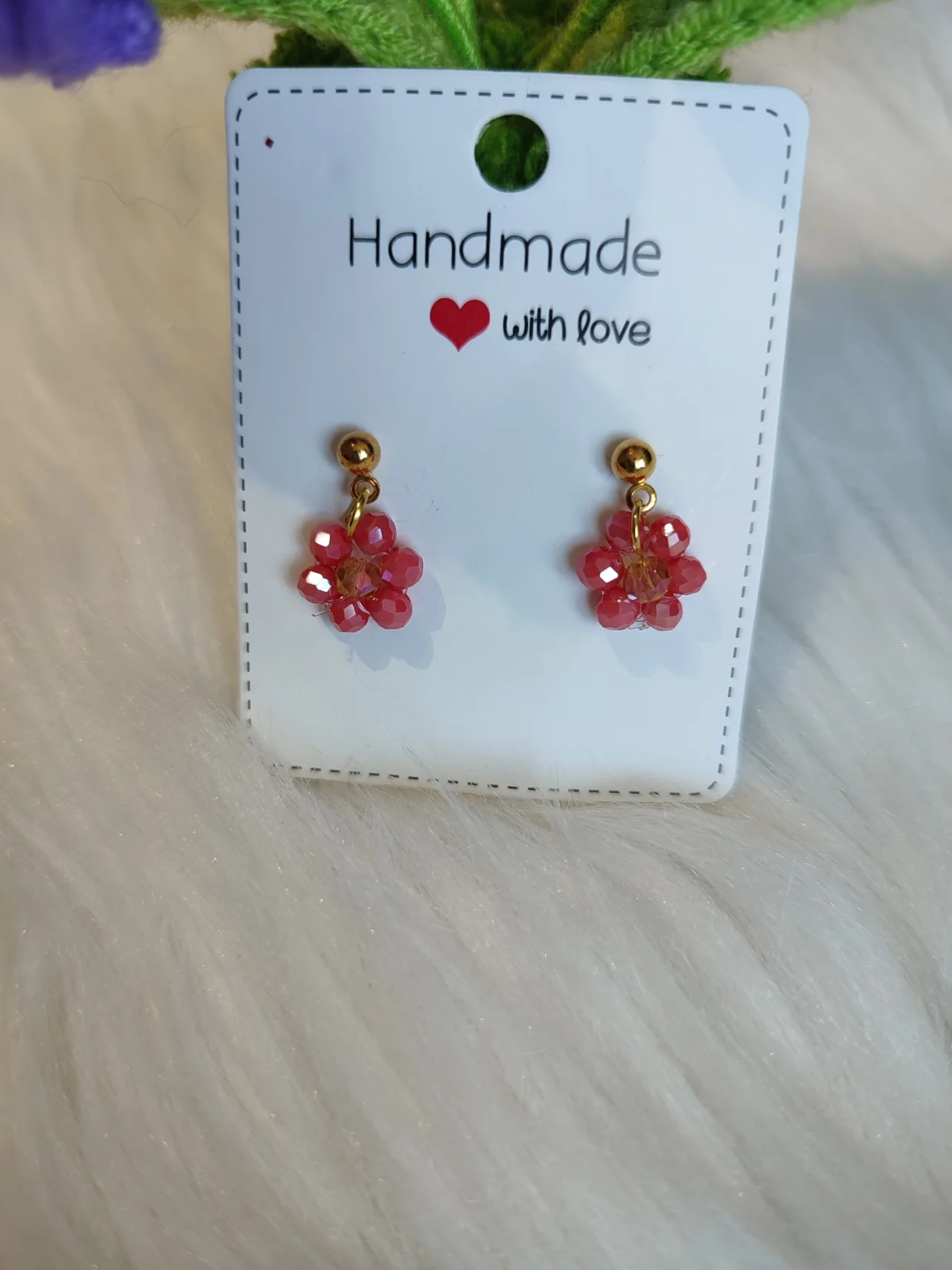 Boucles d'oreilles Pétalia fait à la main en perle de couleur rouge