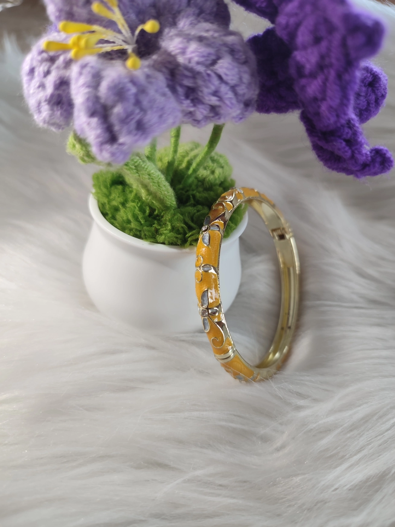 Bracelet de la collection Pétale de couleur jaune