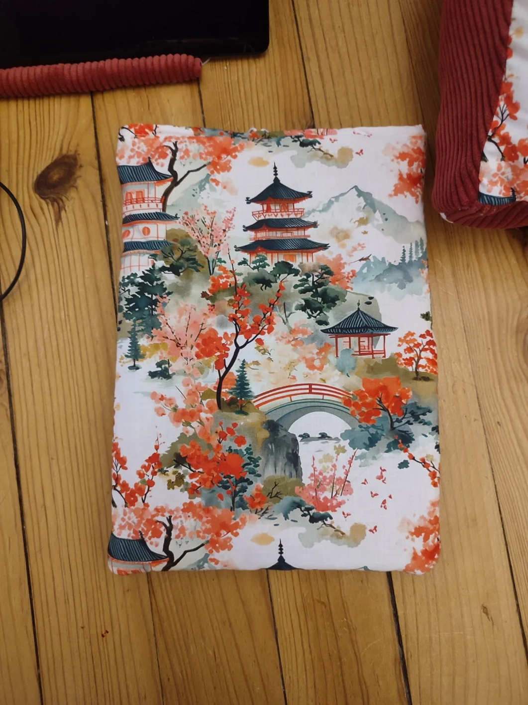 Pochette pour tablette Rêve Kyoto, tissus motif japonais et tissus côtelé brique vue de dos